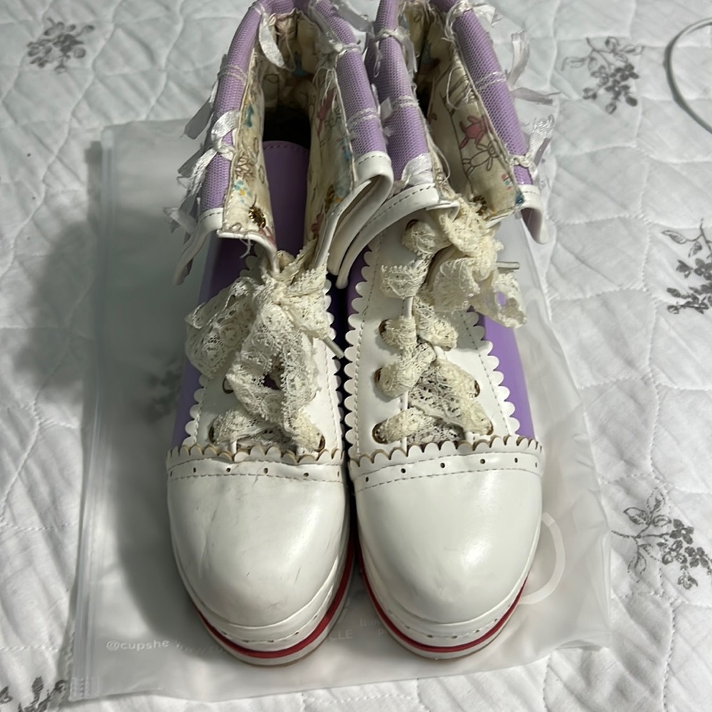 2-Pre teen girl platform boots size 4. white brand new & purl & wh. barely used.